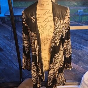 Women's Black and Cream Patterned Cardigan